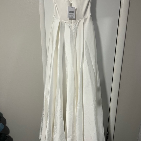X Revolve Heidi Gown - Sau Lee - Picture 9 of 10